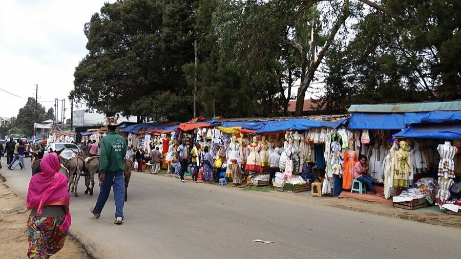 Shiro Meda market