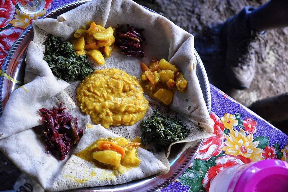 Injera with fasting dishes